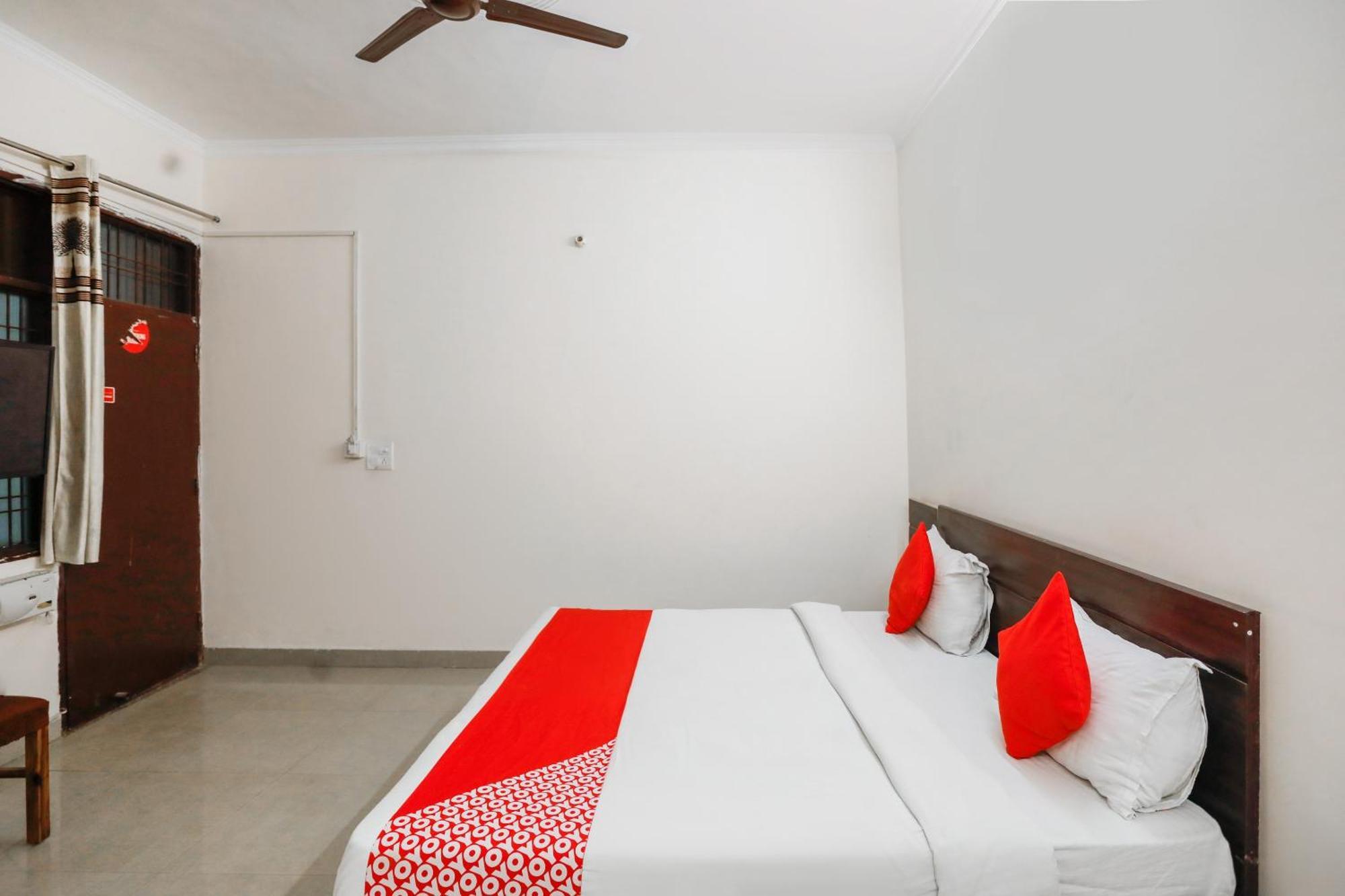 Hotel O Av Residency Near Botanic Garden Of Indian Republic Noida Eksteriør billede