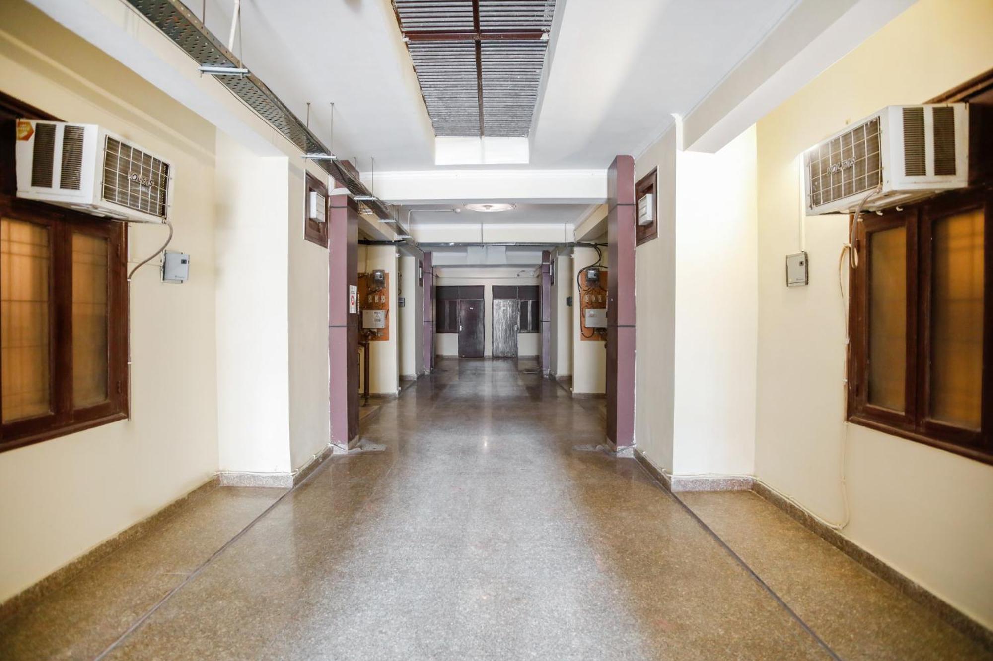 Hotel O Av Residency Near Botanic Garden Of Indian Republic Noida Eksteriør billede